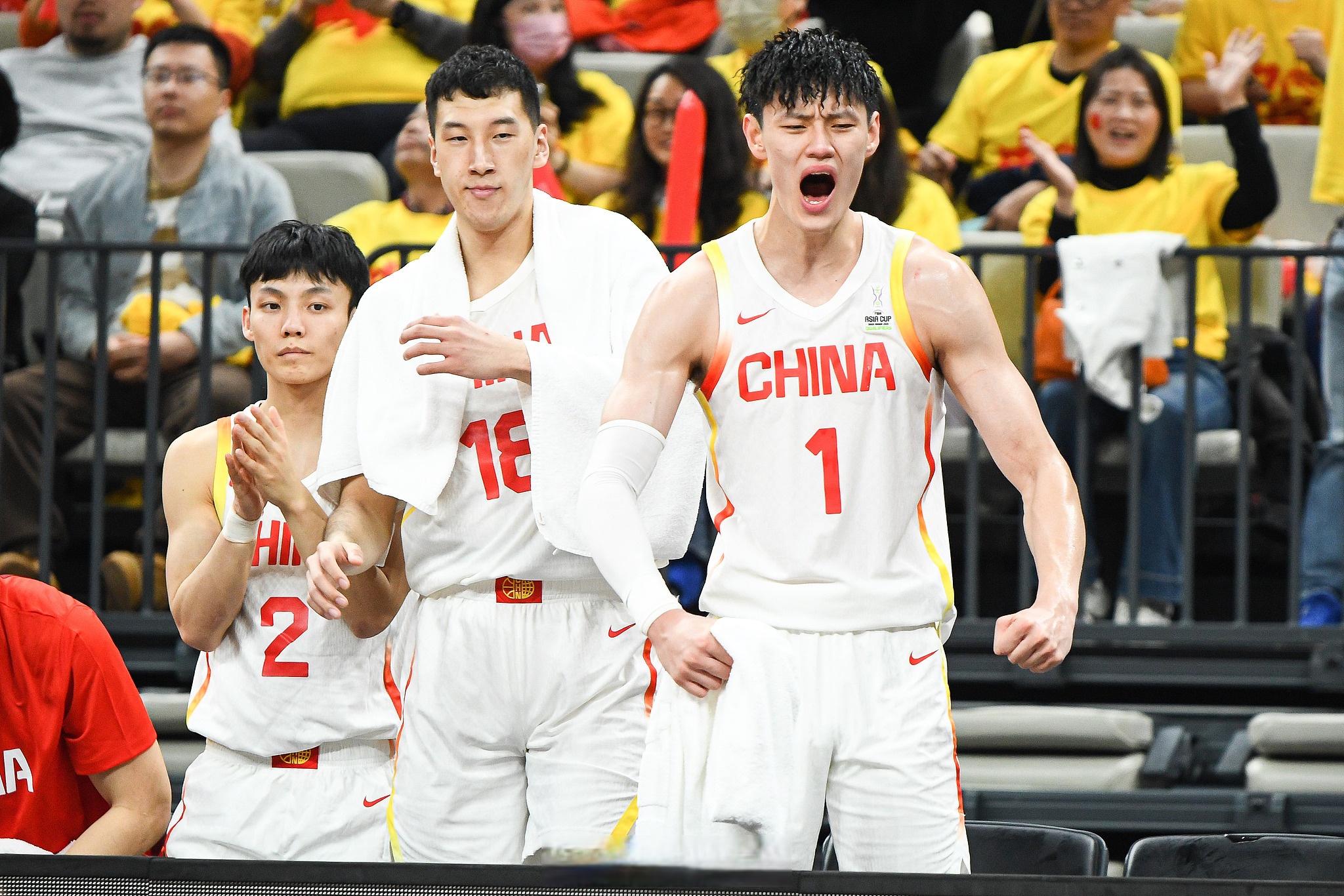 包含中国男篮取得国际赛事亮眼成绩，备战奥运会的词条